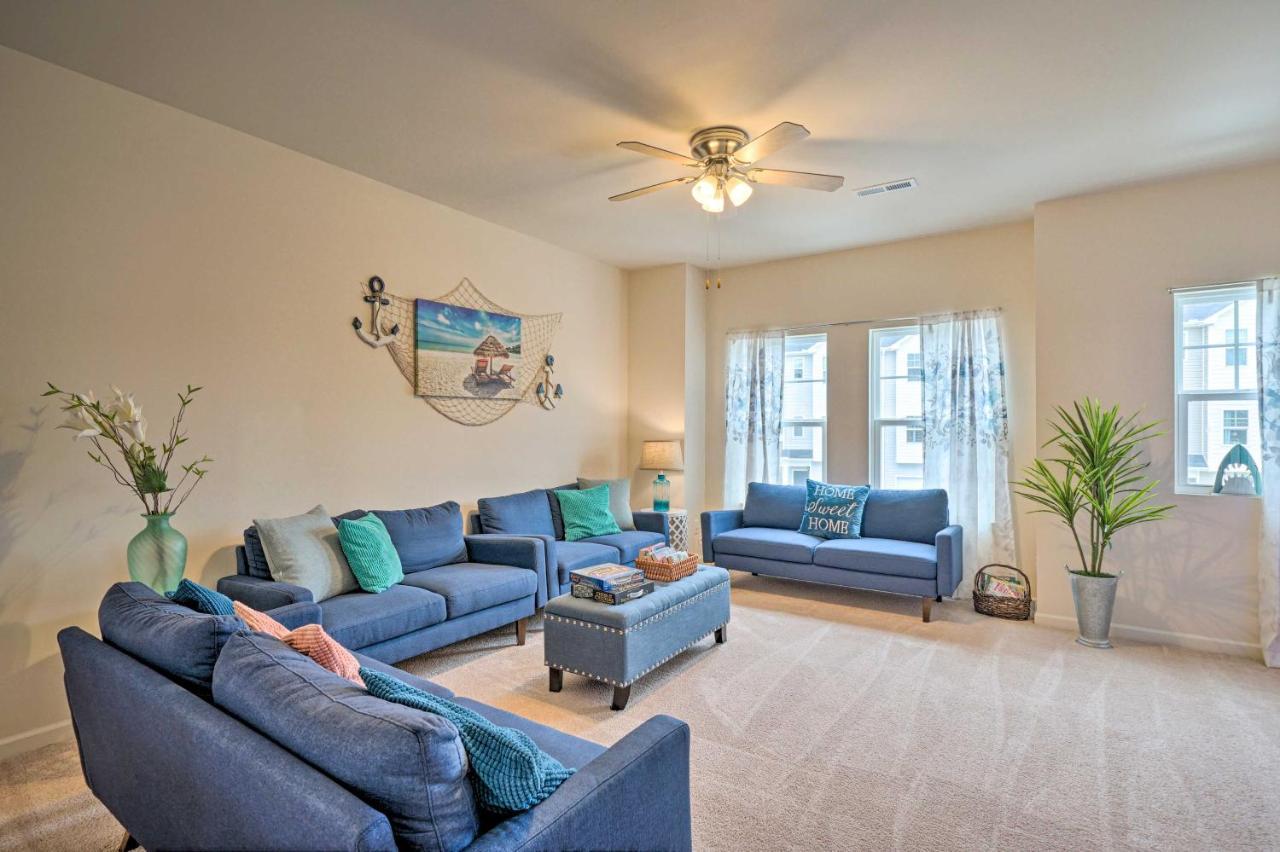 Modern Coastal Condo With Patio 1 Mi To Beaches! Каролина Бийч Екстериор снимка